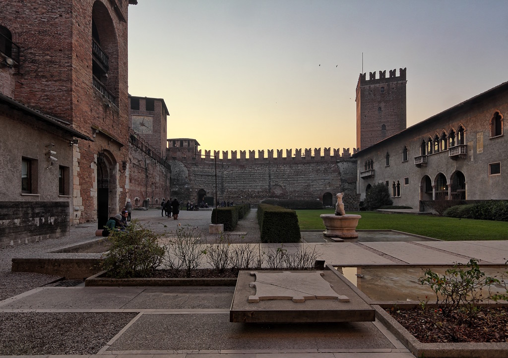 From barracks to museum - Castelvecchio by spectrum