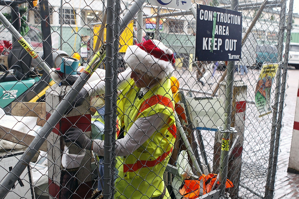 Construction Santa Helper by seattle