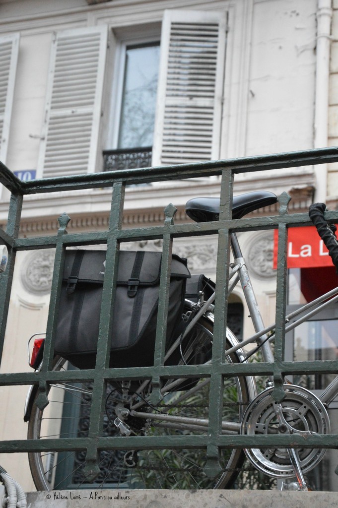 Bicycle by parisouailleurs