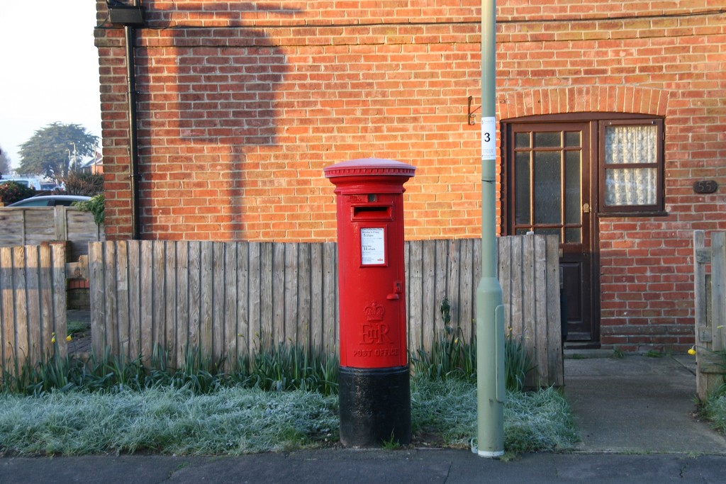 Pillar Box On A Frosty Morning by davemockford