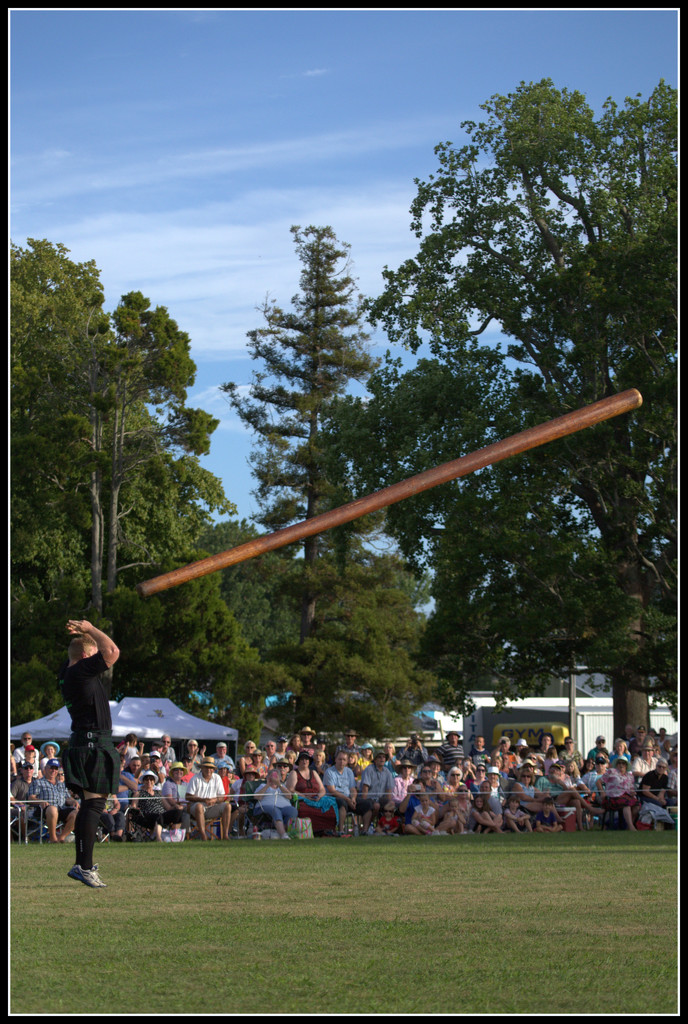 Tossing the caber by dide
