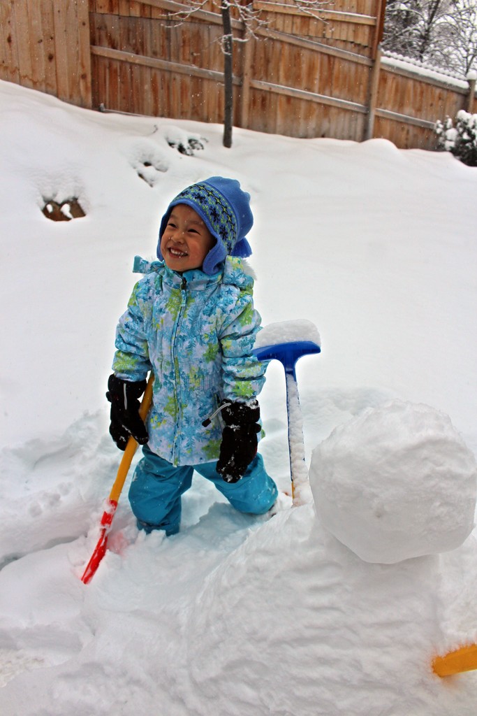 第一次玩雪的小孩 by iamcathy