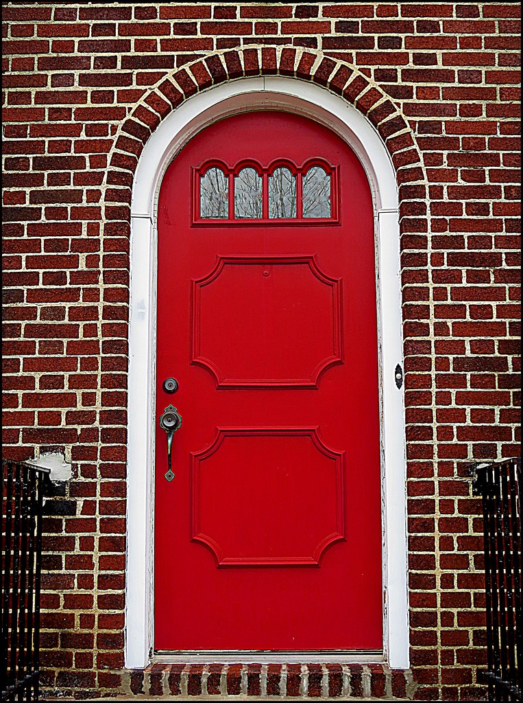The Red Door on Hudson Street by olivetreeann