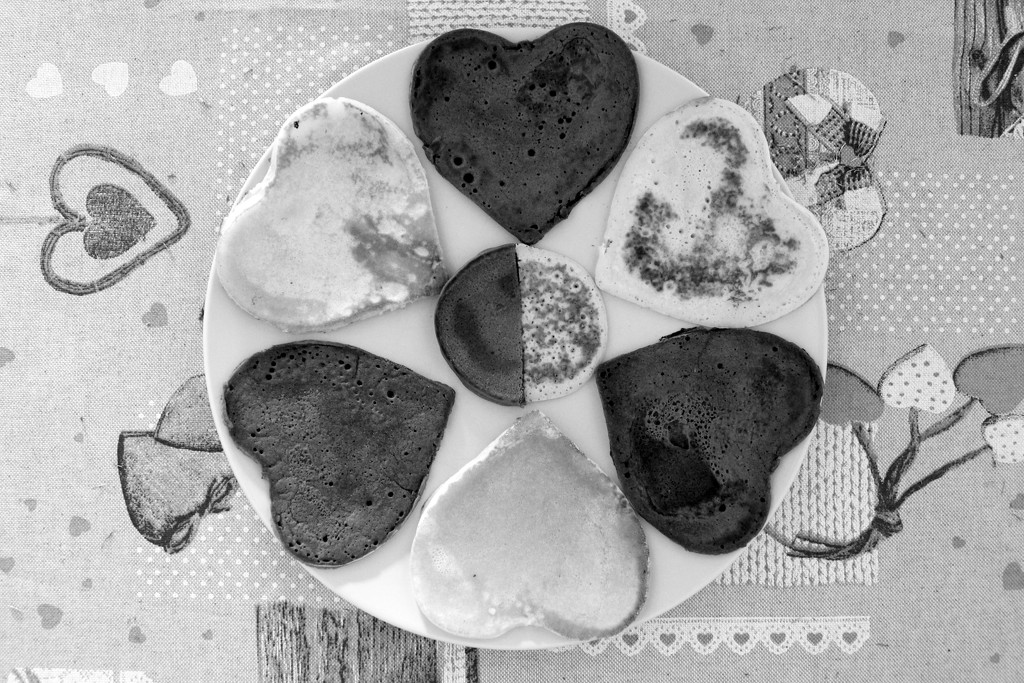 black and white pancakes by cherrymartina