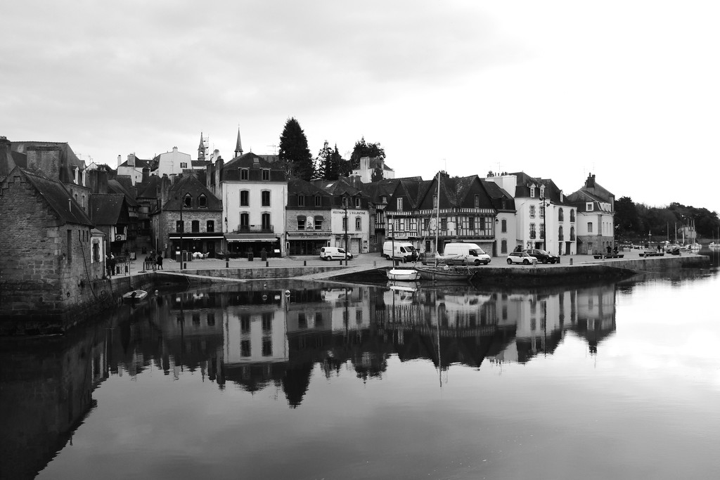 OCOLOY Day 56: Auray - St. Goustan by vignouse
