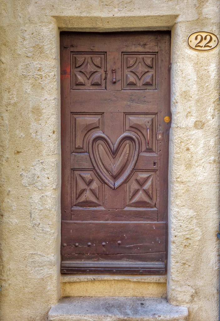 Should I close the hearts door? by cocobella