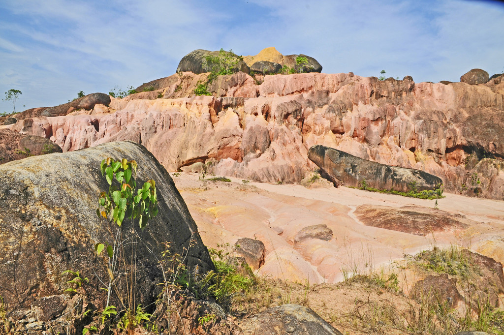 Sandstone formations, Serdang, Kedah by ianjb21