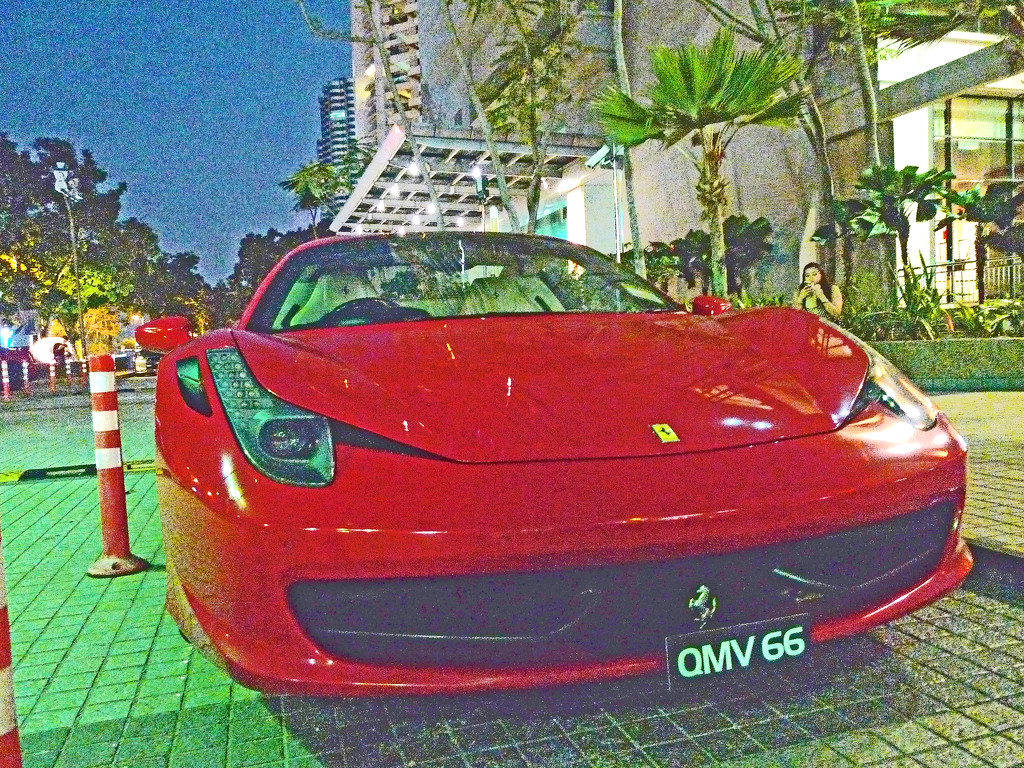 Ferrari Guirny Plaza by ianjb21