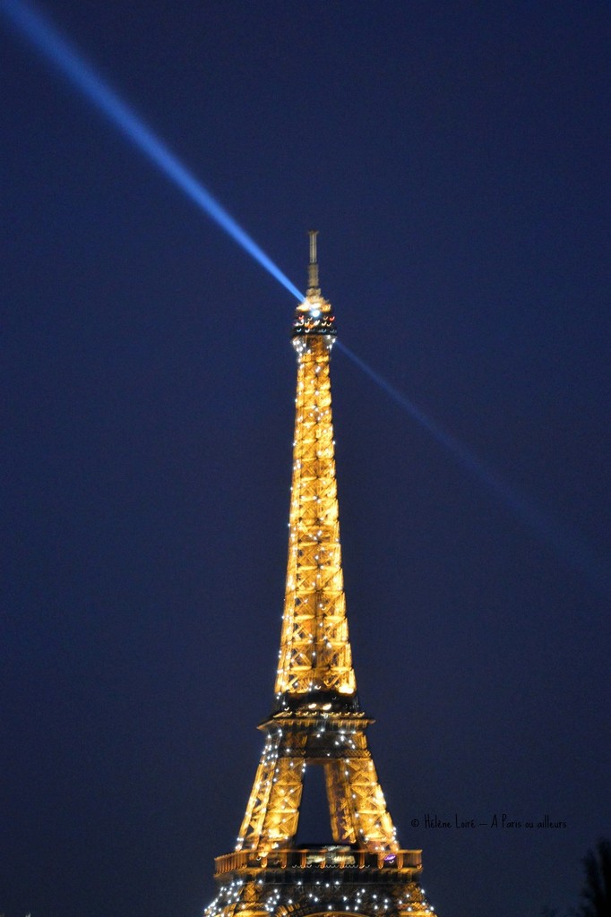 7 PM in Paris  by parisouailleurs