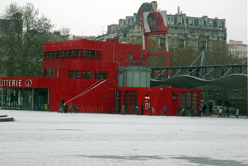 Snow in Paris by parisouailleurs