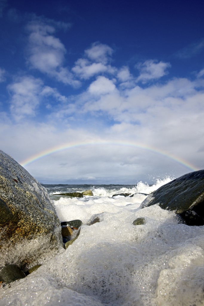 Rainbow Rocks by kwind