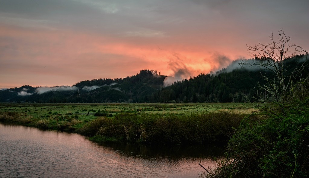 Sunrise Enroute to Eugene  by jgpittenger