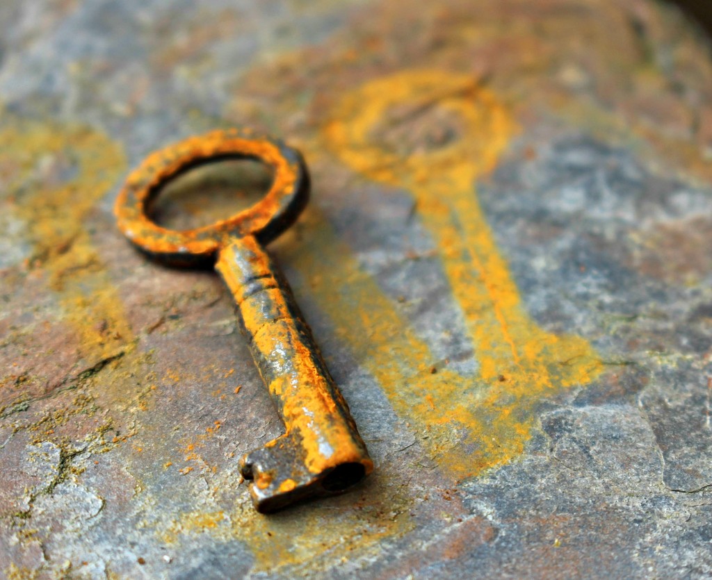 Rusty Key. by wendyfrost