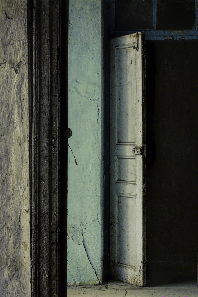 The door to emptiness by evalieutionspics
