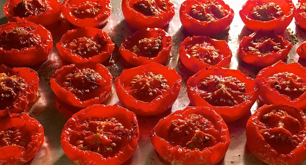 Oven Roasted Tomatoes  by jyokota