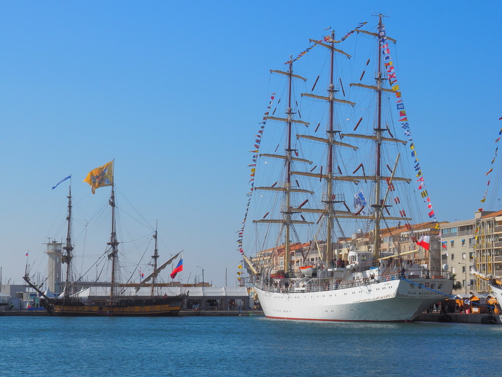 Tall ships at Sète by laroque