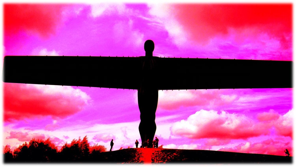 Flashback Friday#3 -Angel of the North by ajisaac
