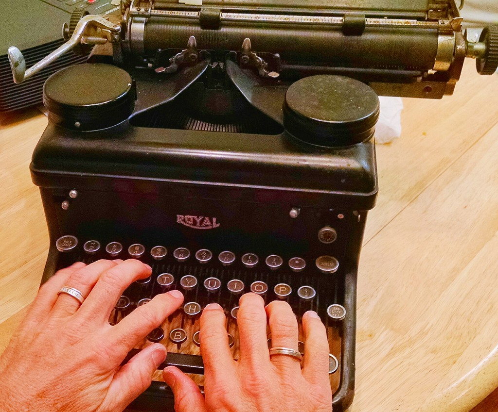 Retro typing by scottmurr