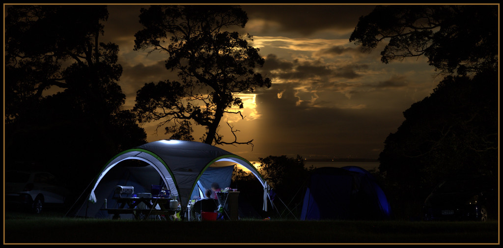 NIghtime at camp by dide
