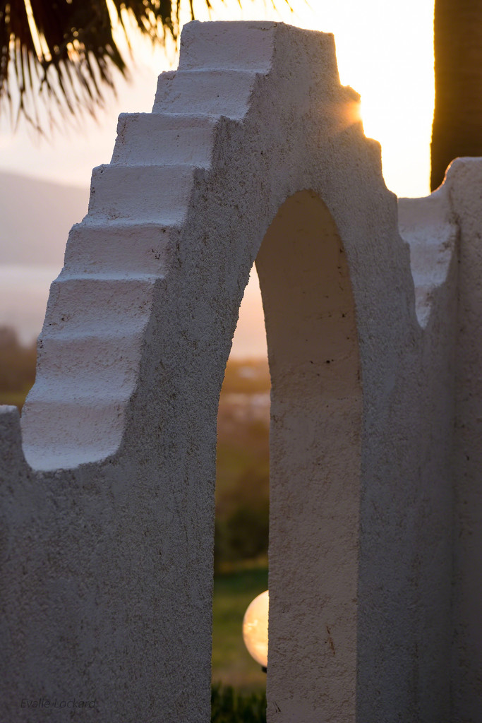 Through the arch by evalieutionspics