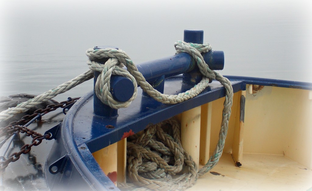 trawler ropes by cruiser