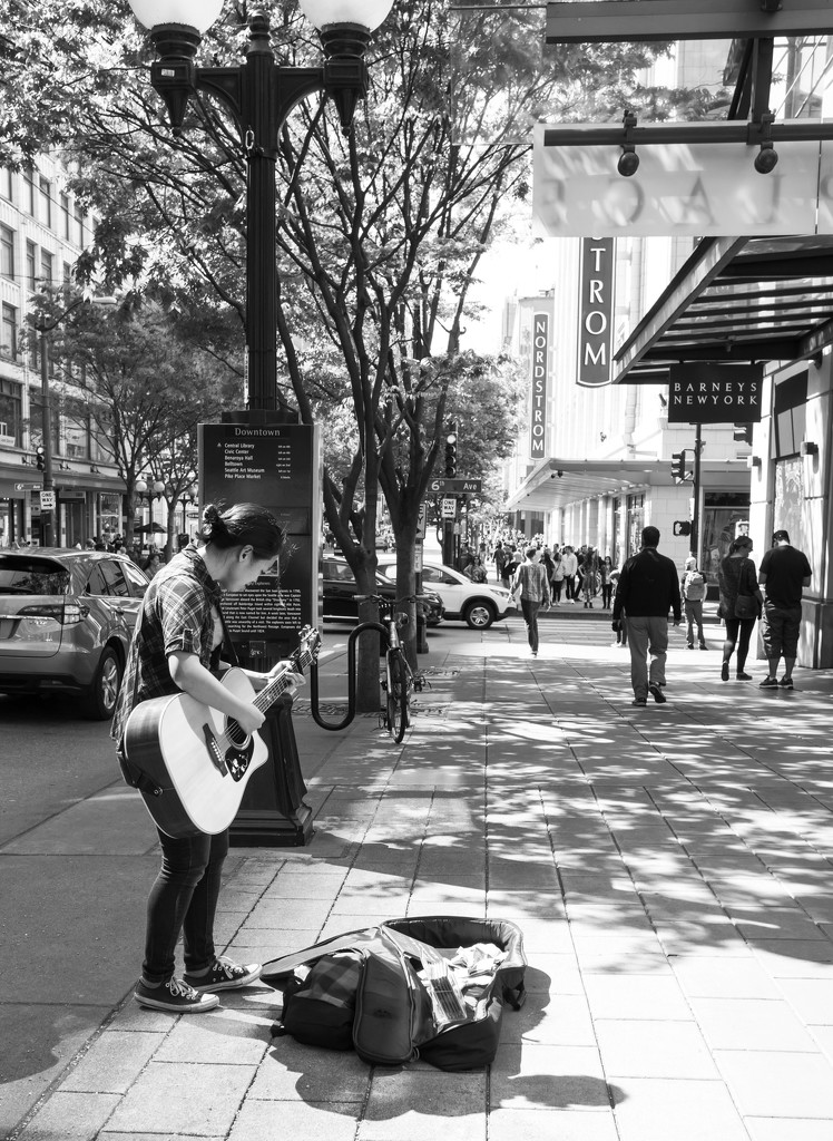 Busking in Seattle by cristinaledesma33