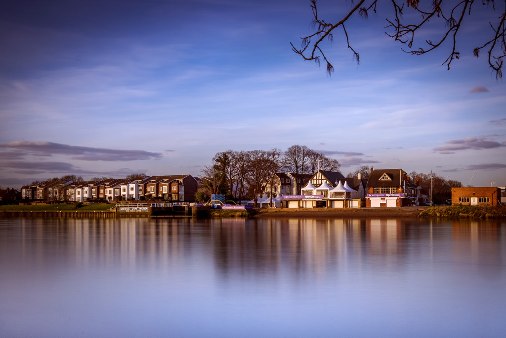 Day 085, Year 4 - The Boat House, Mortlake by stevecameras