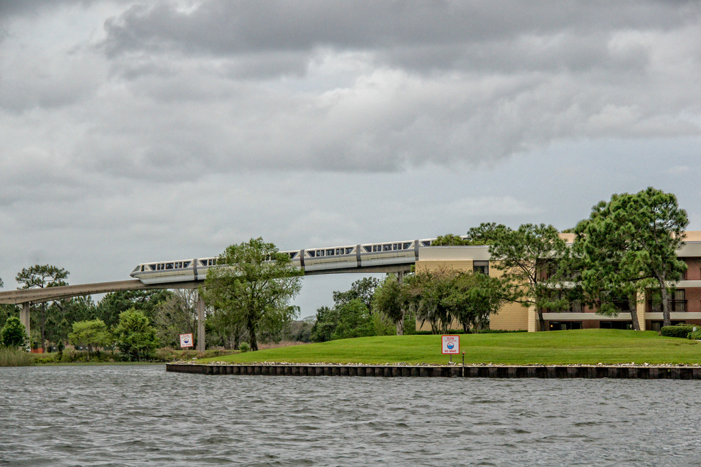 Monorail by danette