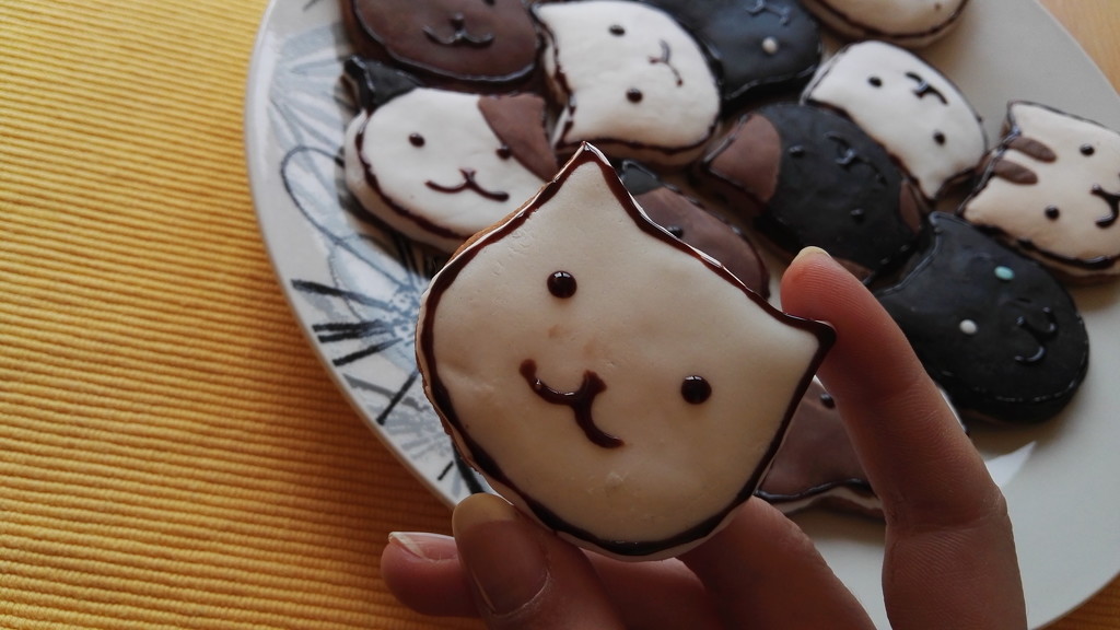 making cookies for friend's birthday :Đ by nami