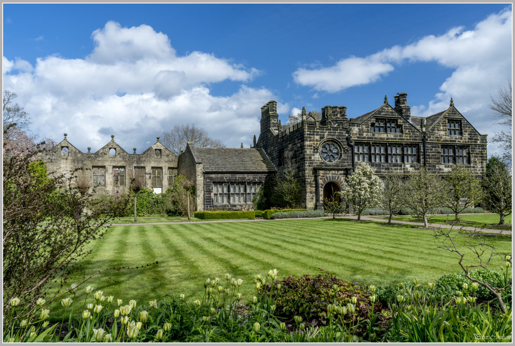 East Riddlesden Hall by pcoulson