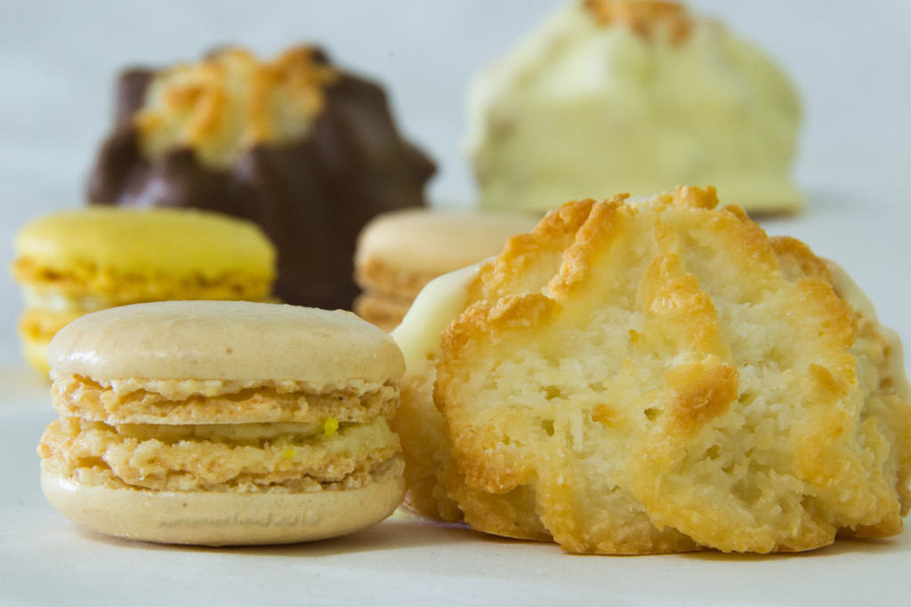 macaron vs macaroon - here's the lowdown by summerfield