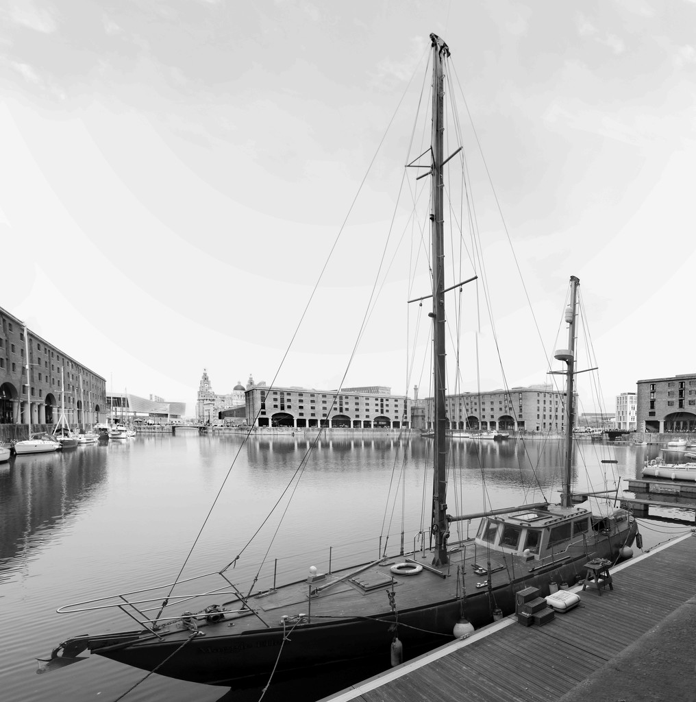 Albert Dock. by gamelee