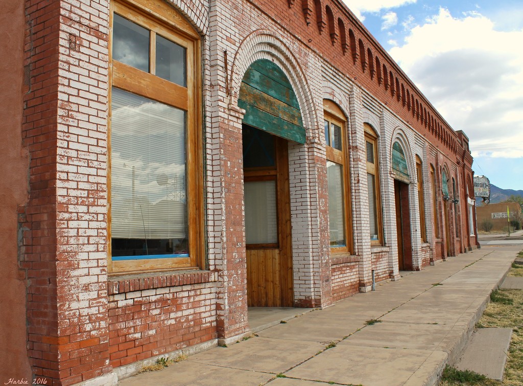 Old Western Building by harbie