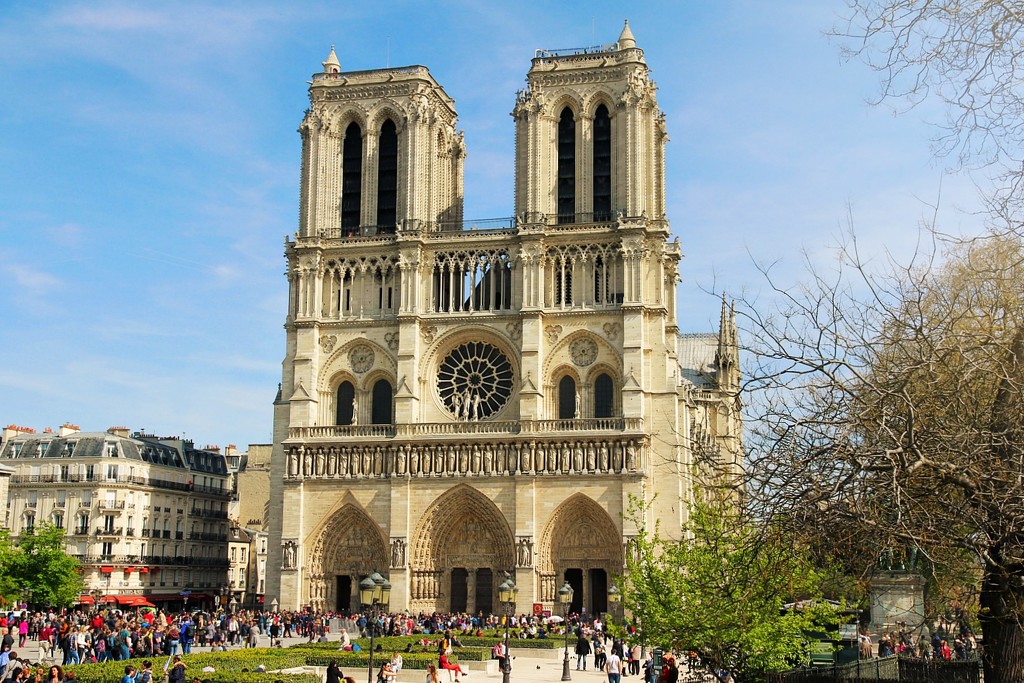 Notre Dame by leggzy