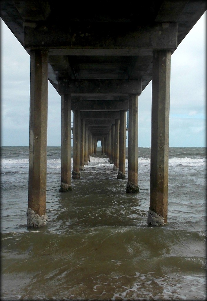under the jetty by cruiser