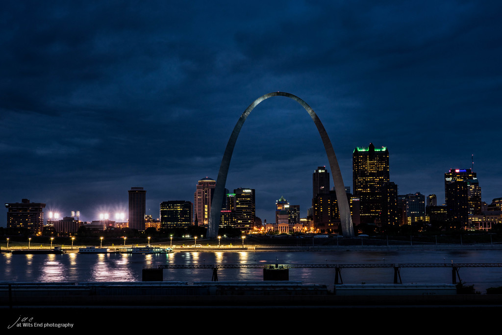 Arch at Night by jae_at_wits_end