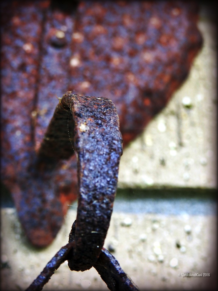 Rusty wind chime fitting by yorkshirekiwi