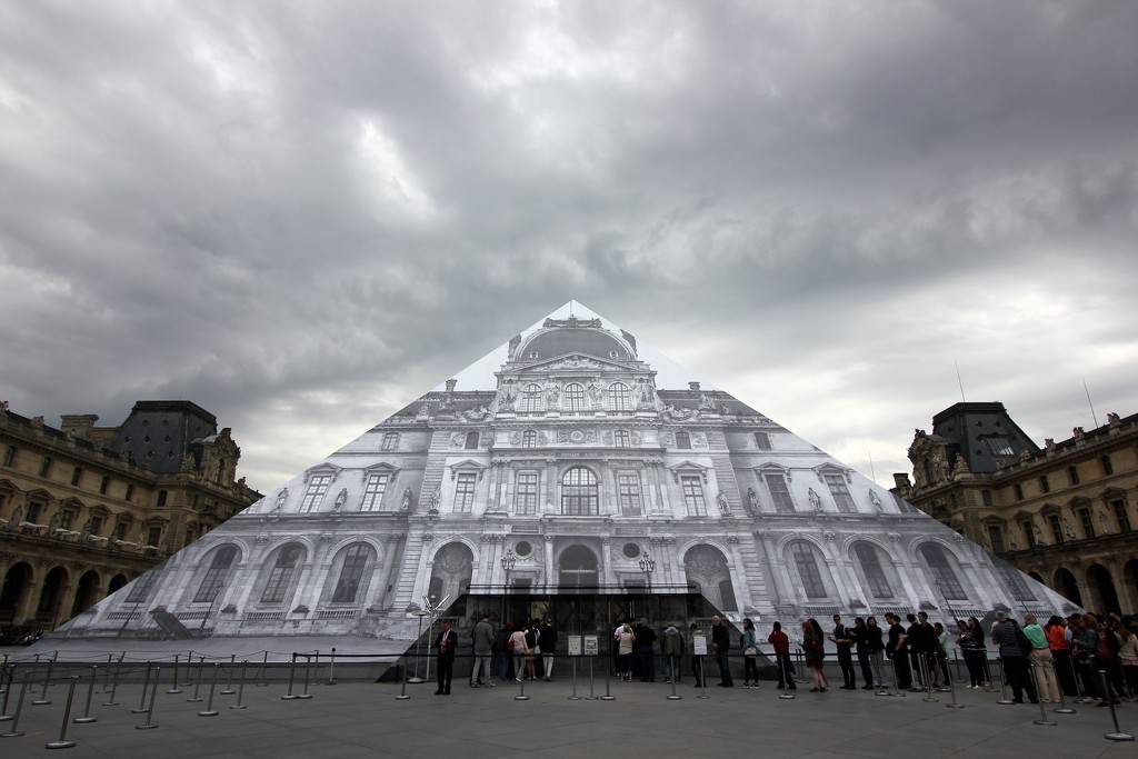 Alternative view of JR Art - Le Louvre by jamibann