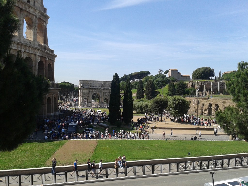 Afternoon in the Forum by chimfa