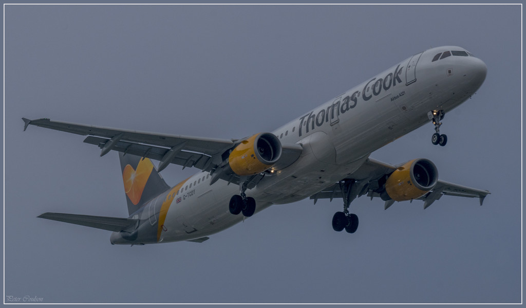 Airbus A321 by pcoulson