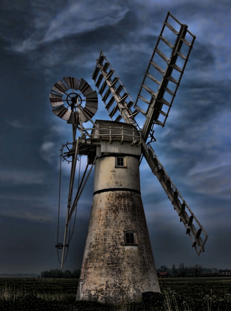 Windmill by Night by shepherdmanswife