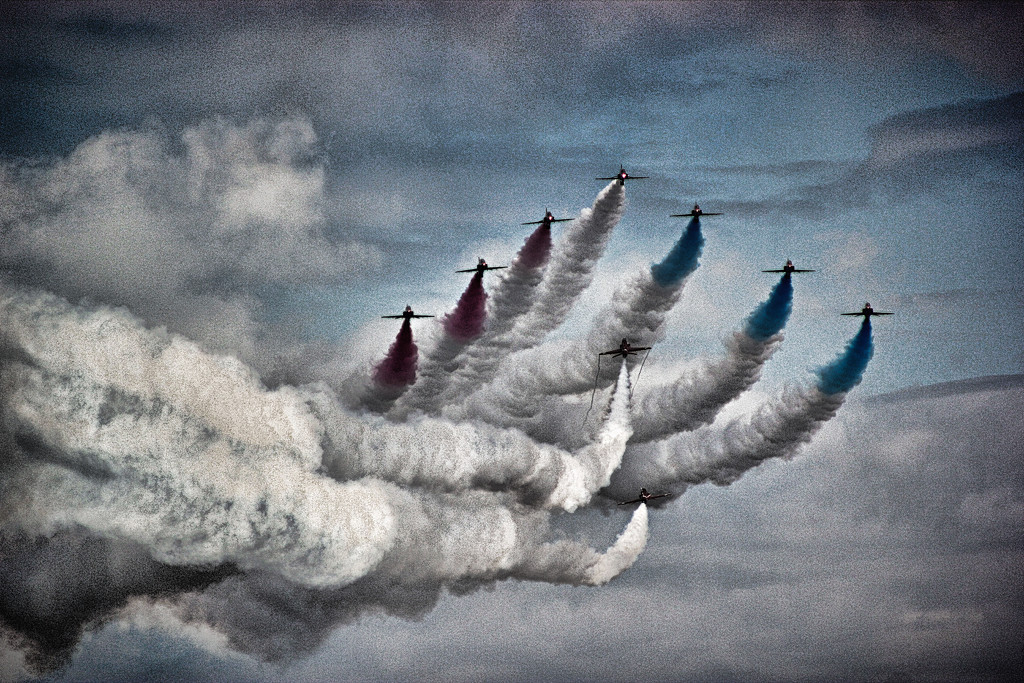 The Red Arrows by cookingkaren