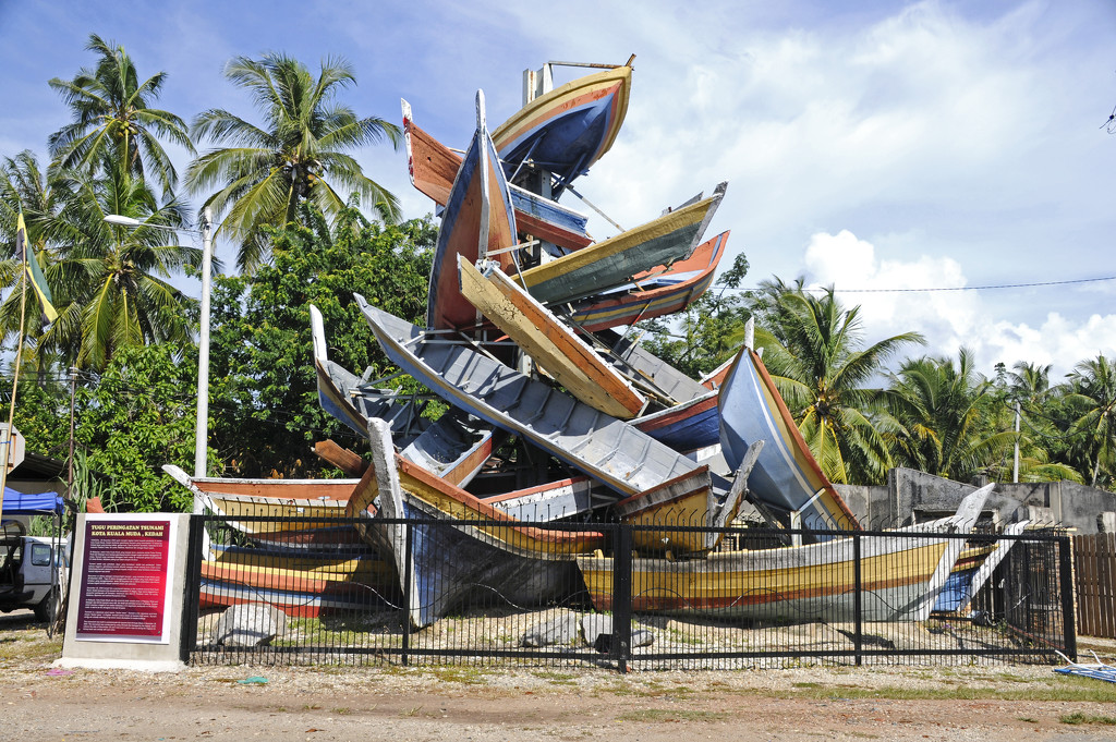 Tsunami Memorial by ianjb21