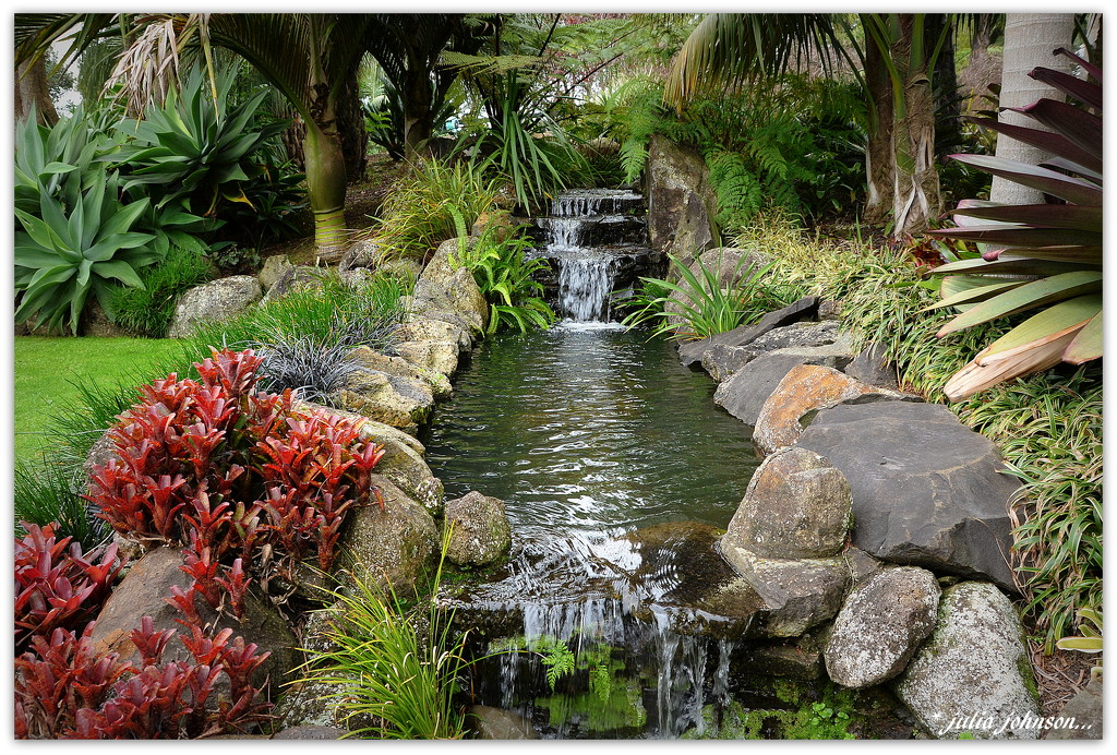 NZ Garden of Signifigance ... by julzmaioro