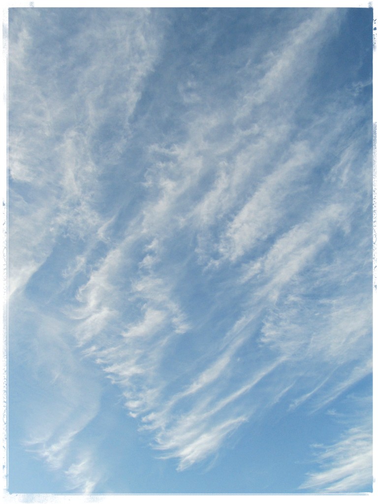 Always in wonder of clouds. by jokristina