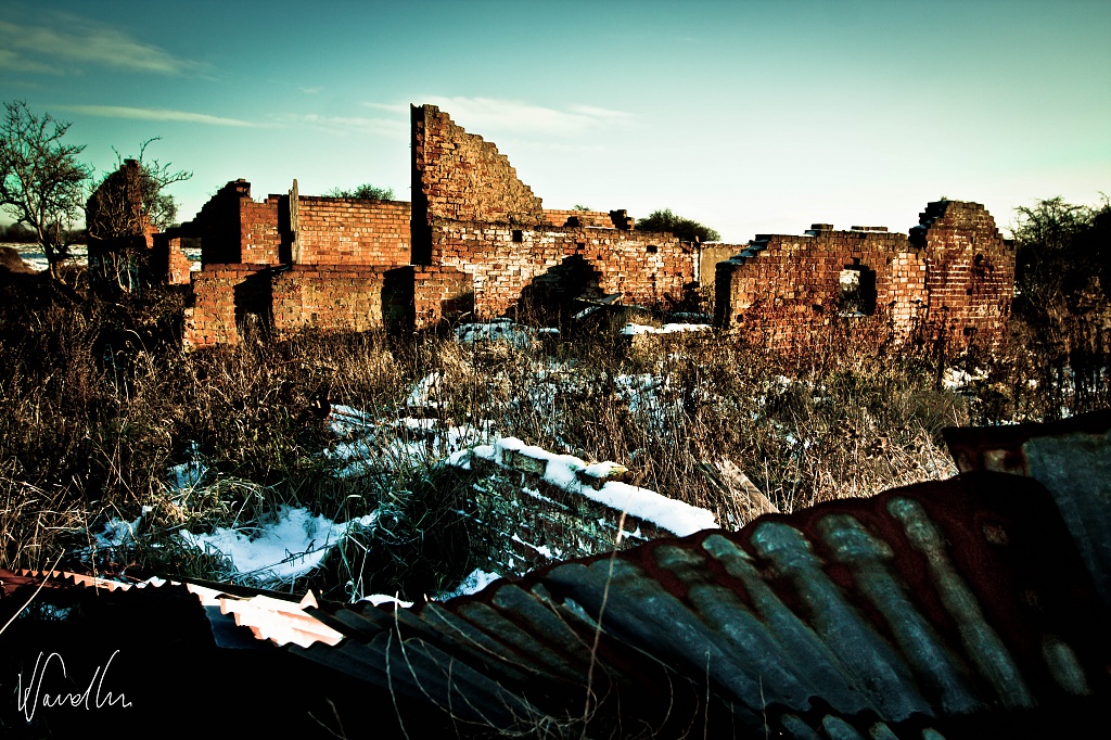 Ruddington Ruin, in vintage by vikdaddy