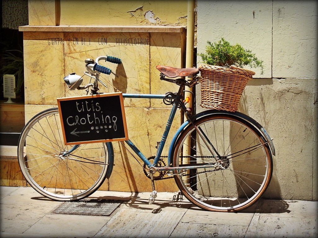 Bike sign by yorkshirekiwi