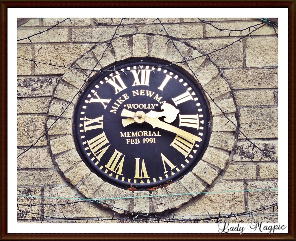 Time used in Memorial by ladymagpie