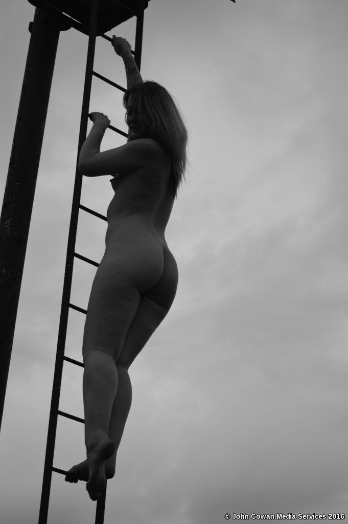 Nude climber by motorsports