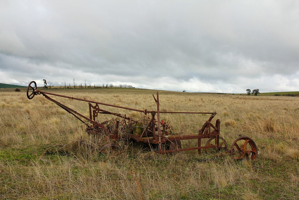 Rusty farm implement by leggzy